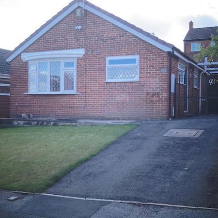 Luxurious Detached Bungalow Batley Exteriér fotografie