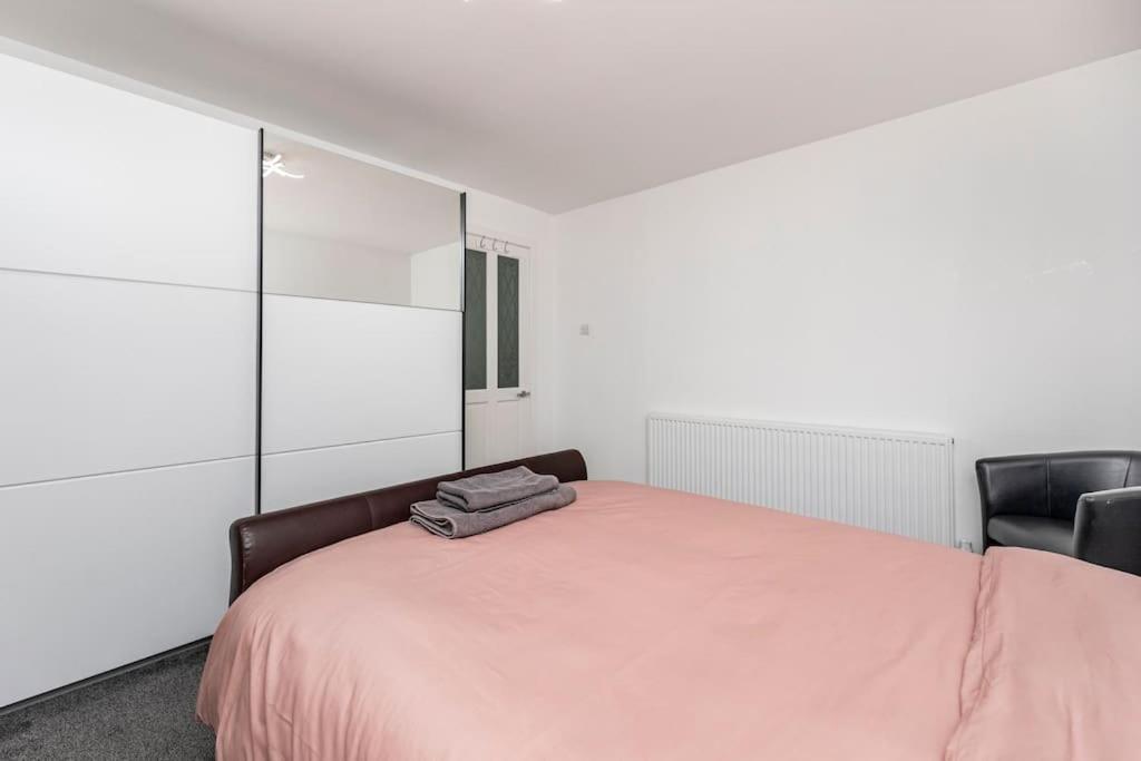 Luxurious Detached Bungalow Batley Exteriér fotografie