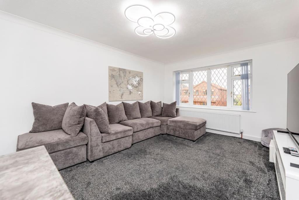 Luxurious Detached Bungalow Batley Exteriér fotografie