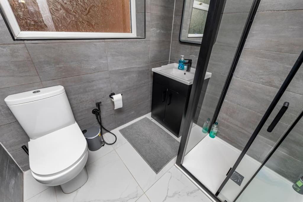 Luxurious Detached Bungalow Batley Exteriér fotografie